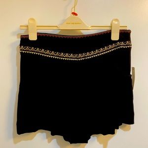 Anthropologie Elevenses embroidered black short- size 2